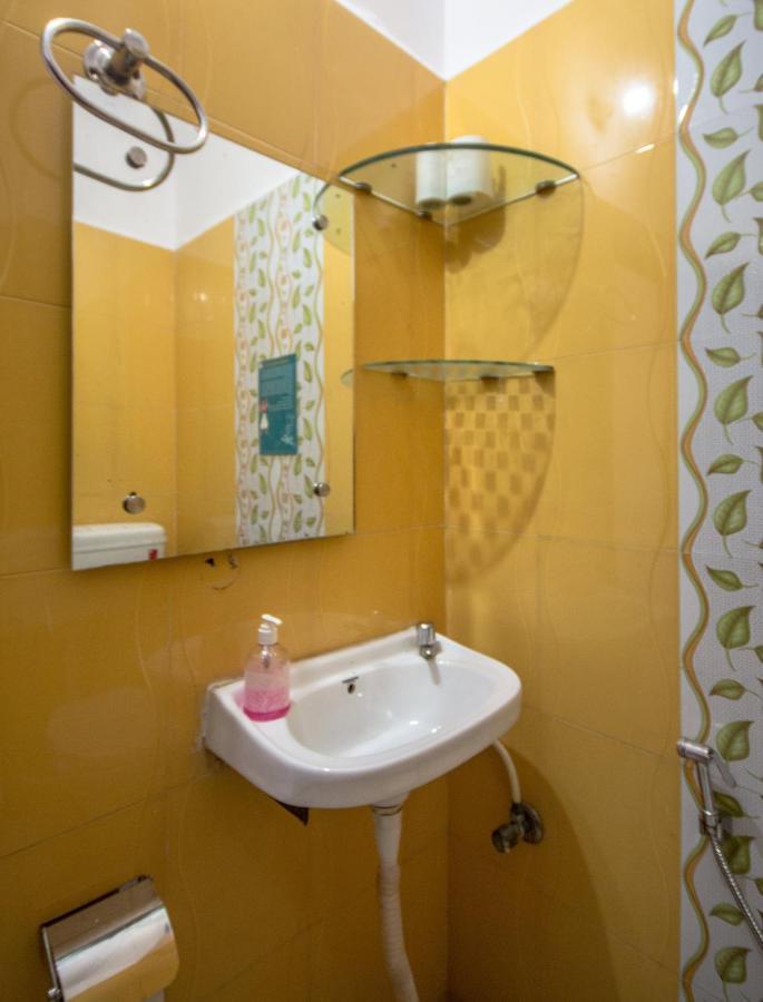 Friends Guest House & Hostel- Near Taj Mahal Agra  Exterior photo